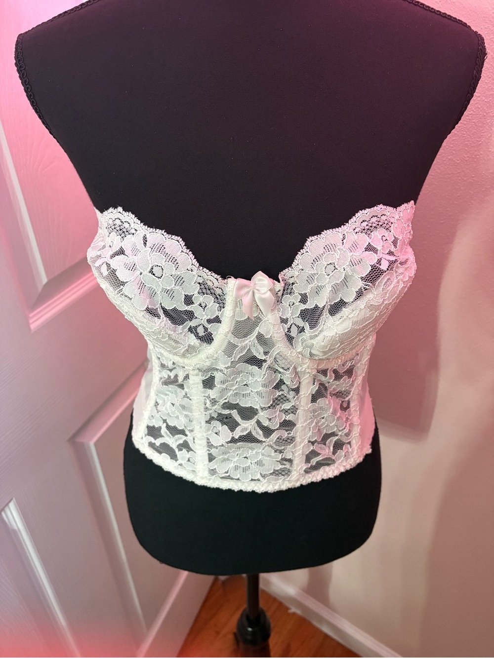 Vintage Victoria's Secret 1997 White Lace Bustier